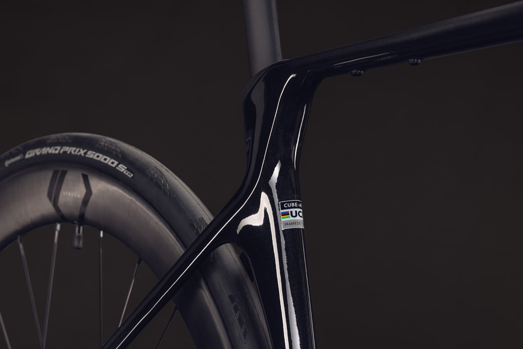 Cube Agree C:62 SLT Di2 blackpearl/switchwhite 2027