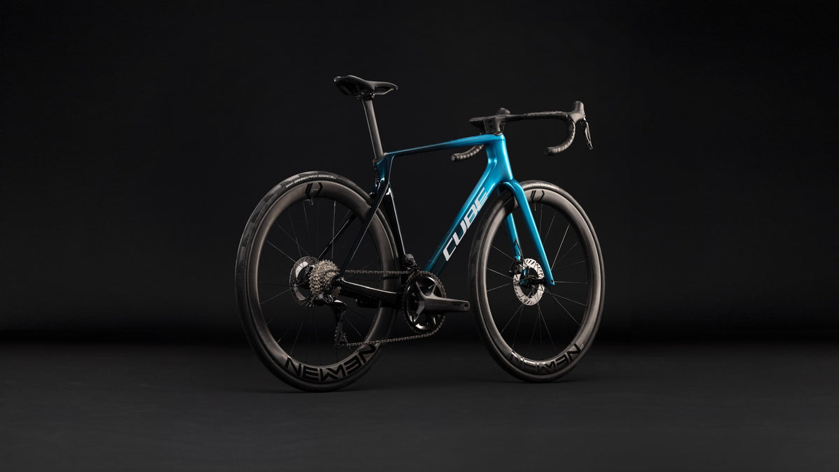 Cube Agree C:62 Race Chromeblue/Liquidblue 2027