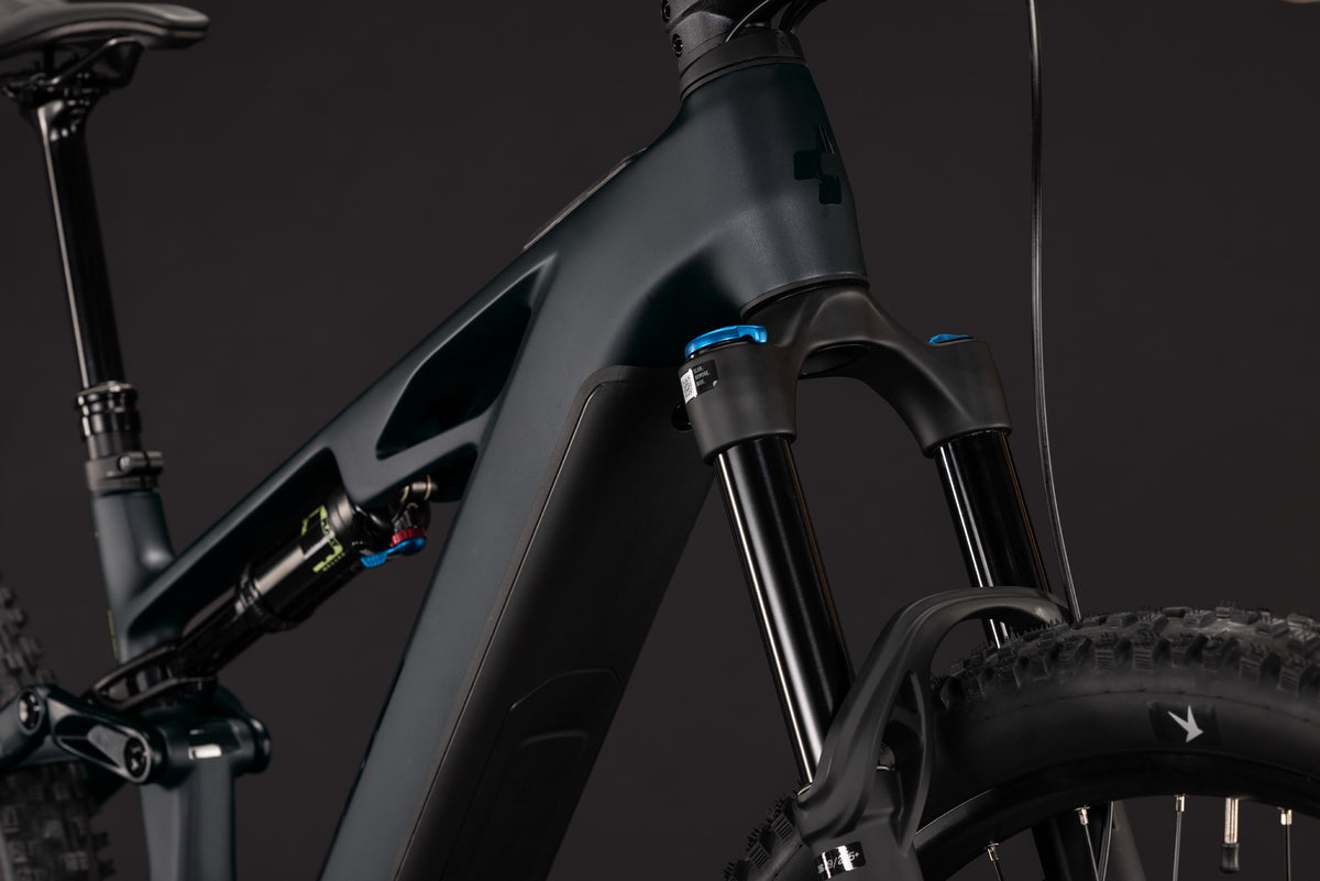Cube Stereo Hybrid One44 HPC Race Coal/Green 2027