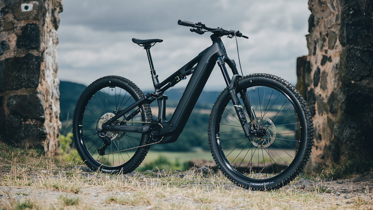 Cube Stereo Hybrid One44 HPC Race Coal/Green 2027