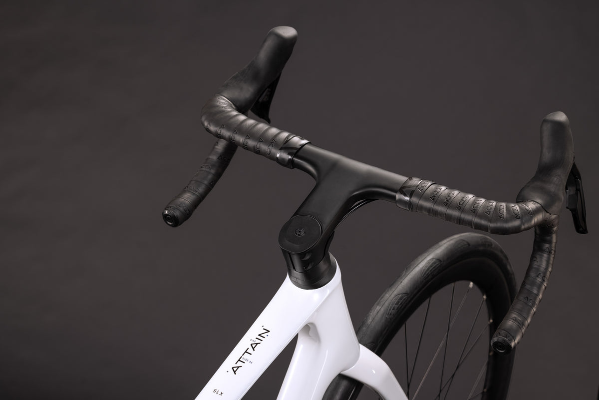 Cube Attain C:62 SLX Metallicwhite/Black 2027