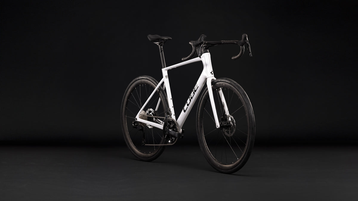 Cube Attain C:62 SLX Metallicwhite/Black 2027