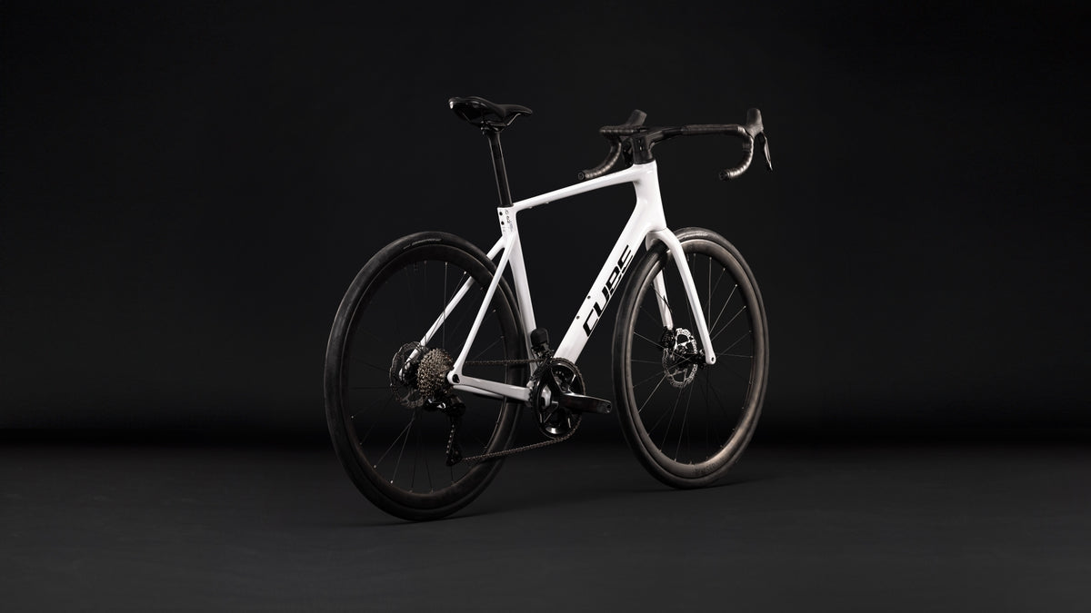 Cube Attain C:62 SLX Metallicwhite/Black 2027