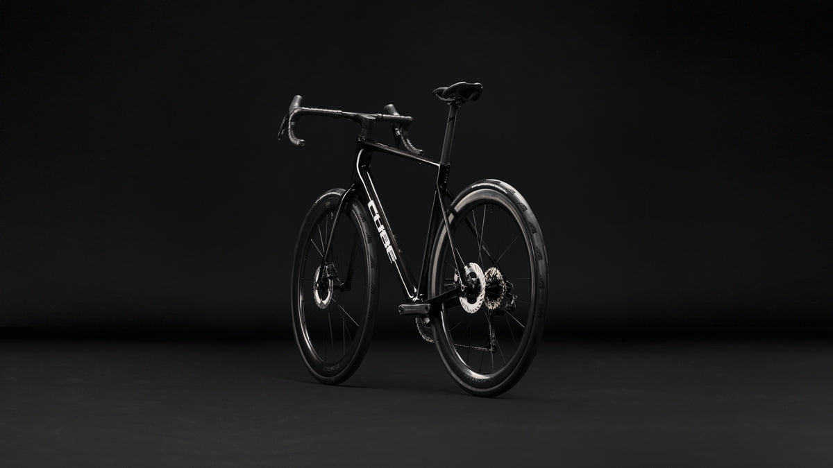 Cube Attain C:62 SLT 2027 Carbon/White 2027