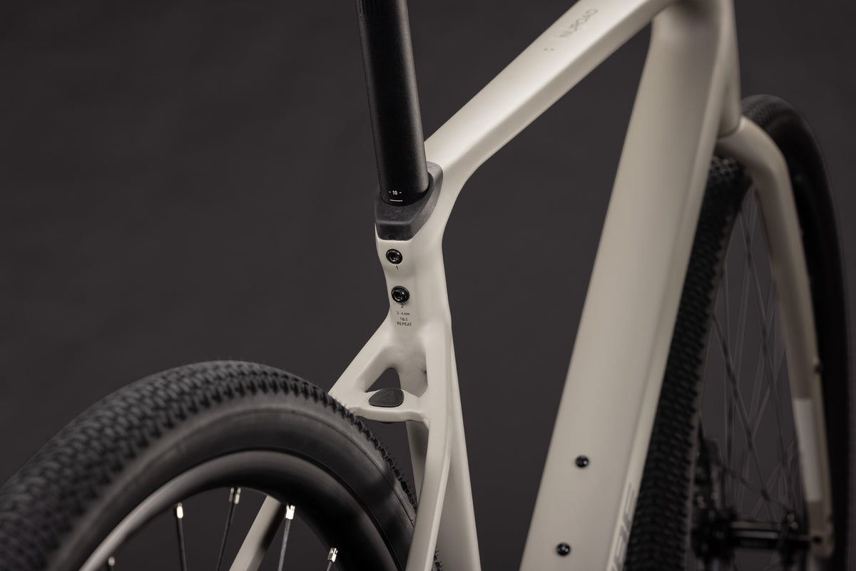 Cube Nuroad EX Oatgrey/Black 2027